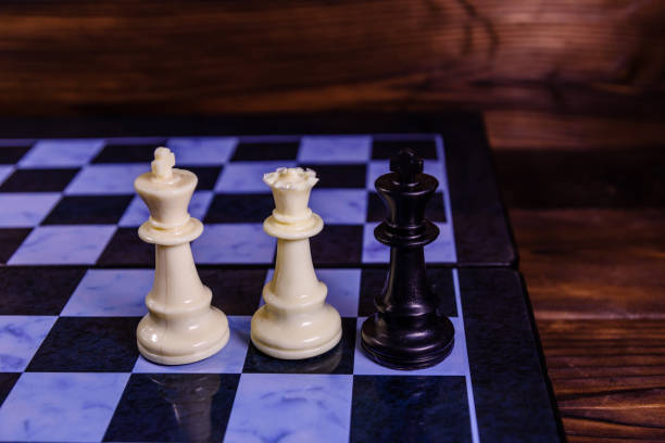 skład szachów na szachownicy - intelligence set armed forces competitive sport zdjęcia i obrazy z banku zdjęć