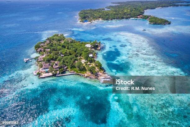 Foto de Islas Del Rosario Em Cartagena Das Pessoas Colômbia Vista Aérea e mais fotos de stock de Cartagena - Colômbia