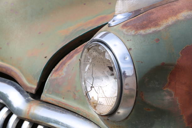 istock Headlight of the old car 895930468