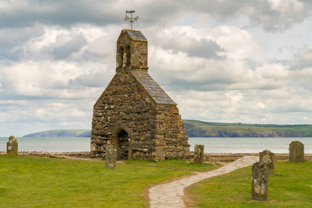 istock Cwm-yr-Eglwys, Wales, UK 896029318