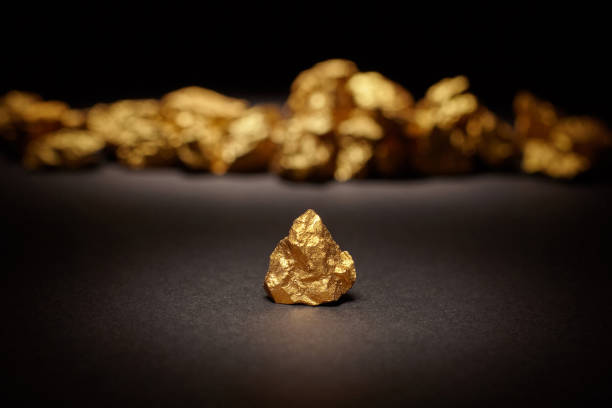istock Closeup of big gold nugget 896073974