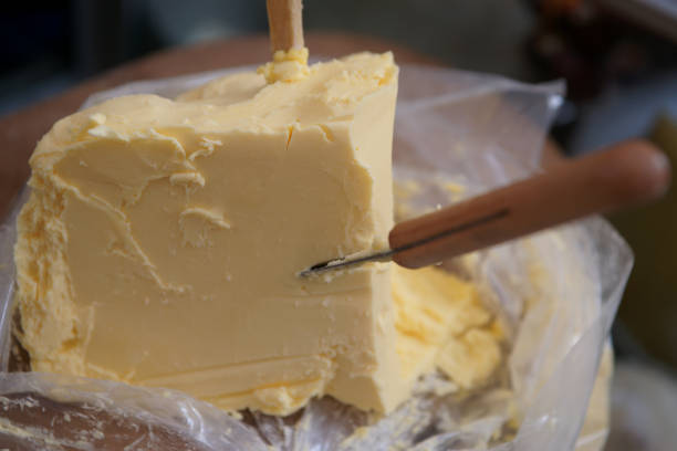 유기농 버터 - butter fat dairy product isolated 뉴스 사진 이미지