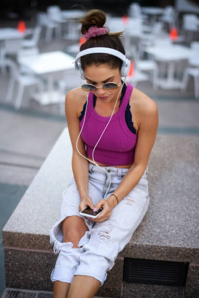istock Young woman in the city 896196044