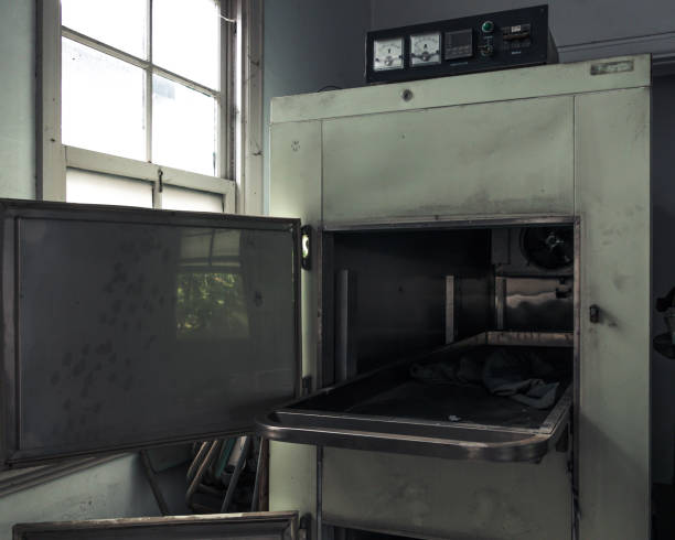 Gefrierschrank in verlassenen Leichenhalle – Foto