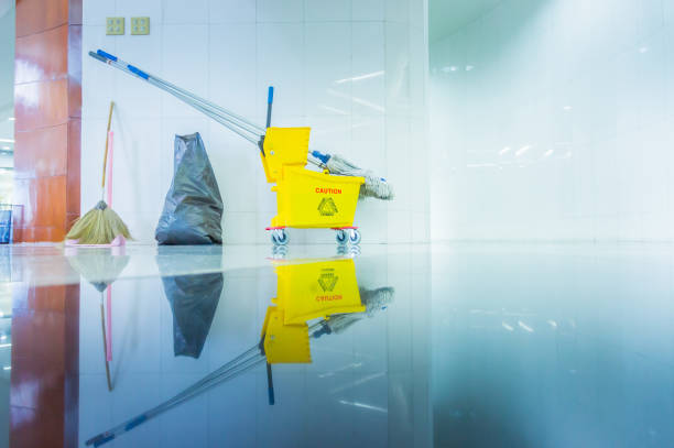 istock Cleaning equipment in walkway 896295916