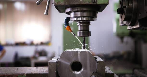 istock Cnc metal milling lathe machine in metal industry 896358366