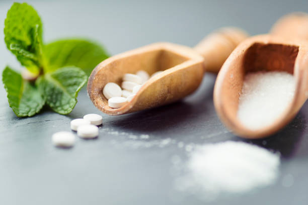 sostituti dello zucchero : stevia, erythritol e xilitolo - sweetleaf foto e immagini stock