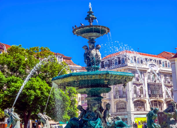 istock Fountain Rossio Square Lisbon Portugal 896447344