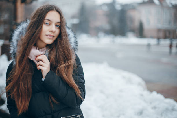 istock girl in city 896479392