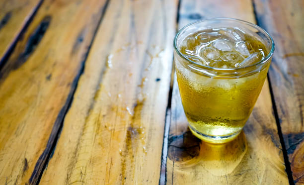 istock The popular drink in Vietnam- iced tea – Tra Da 896643460
