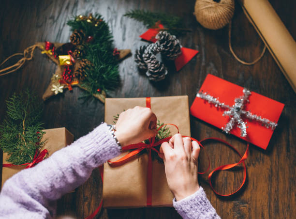 istock Finishing up Christmas gifts 896741916