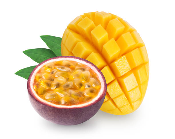 aislado mango y fruta de la pasión - parchita fotografías e imágenes de stock