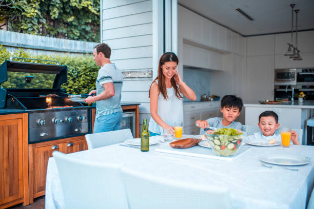 istock Family enjoying lunch 896949030