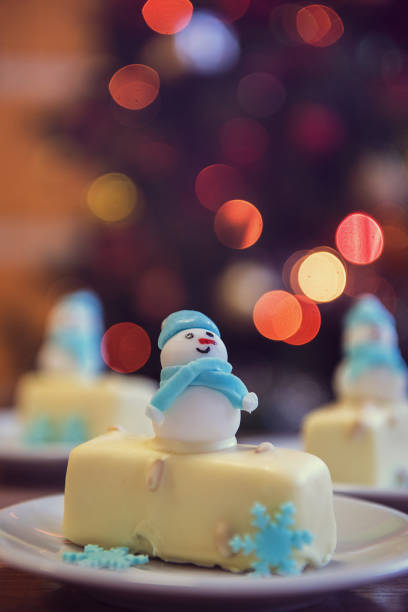 istock Christmas dessert with snowman 896956882