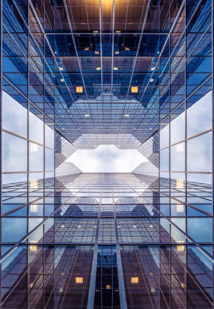 architektura abstrakcyjna - built structure business building exterior glass zdjęcia i obrazy z banku zdjęć