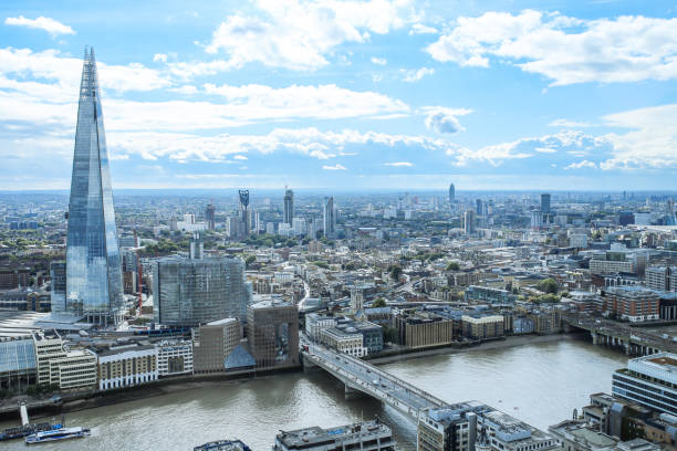 istock Panoramic image of London under the cloudy sky 897047934