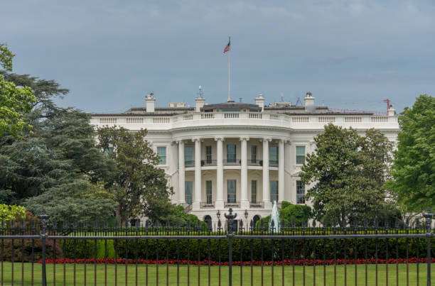 istock White House South Lawn Washington, DC 897071018