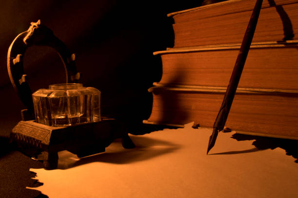 istock writing a letter in the past 897133050