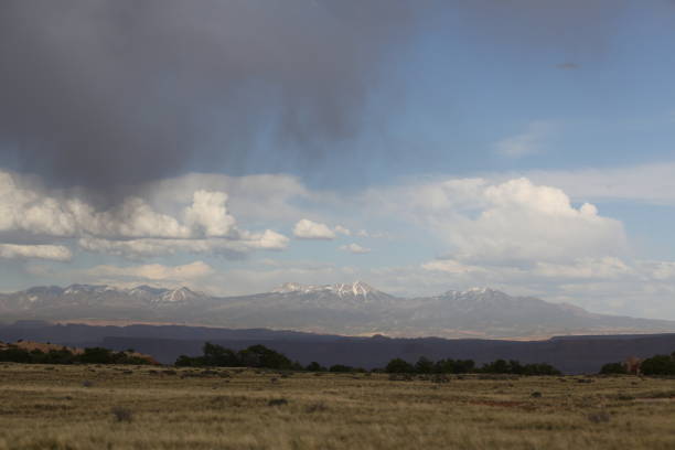 istock View on mountains in Arizona 897185990