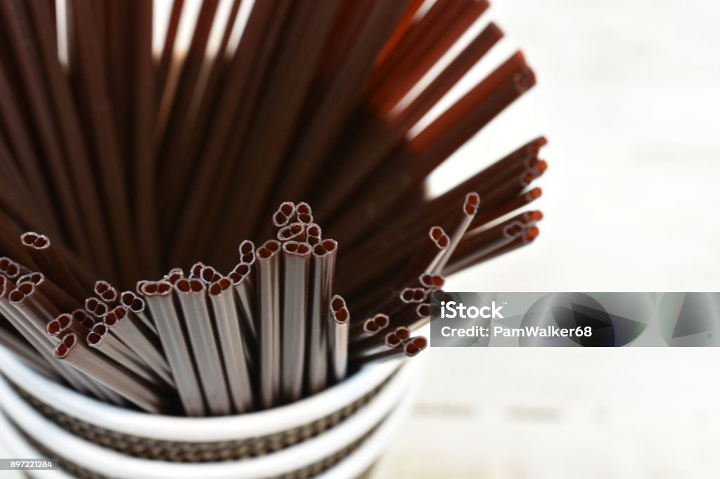 Brown Plastic Stir Sticks Stock Photo - Download Image Now - Coffee -  Drink, Stirrer, Abstract - iStock