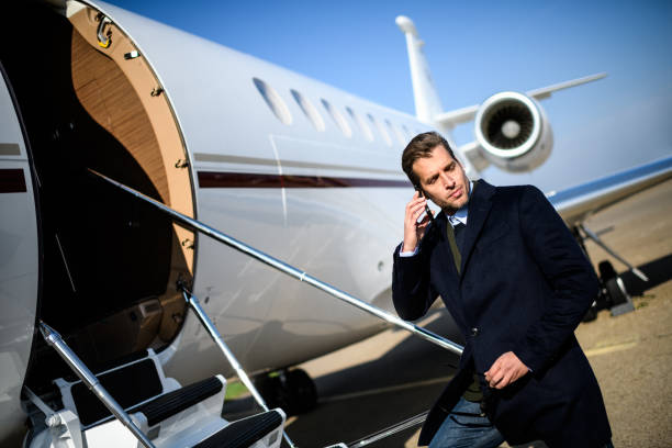 istock Man at the airport 897486874