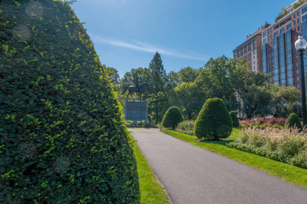 istock Boston USA Public Garden 897619618