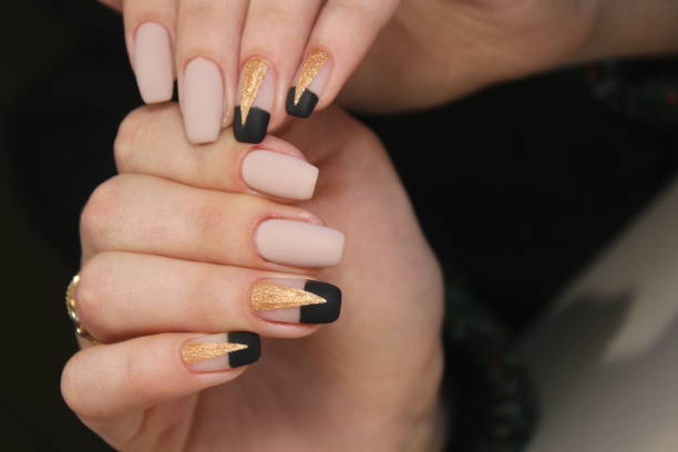 istock Christmas Nail art manicure 897650860