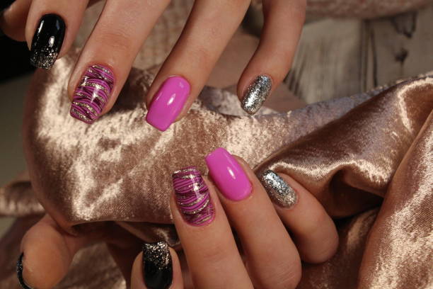istock Christmas Nail art manicure 897671048