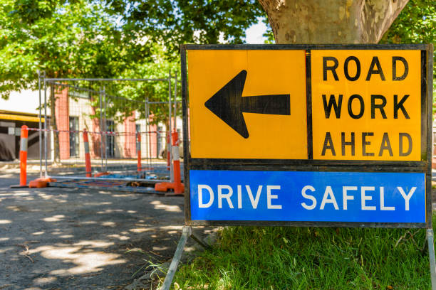 prace drogowe przed nami - melbourne australia sign road zdjęcia i obrazy z banku zdjęć