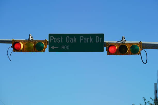 istock Traffic Signals in the City 897865906