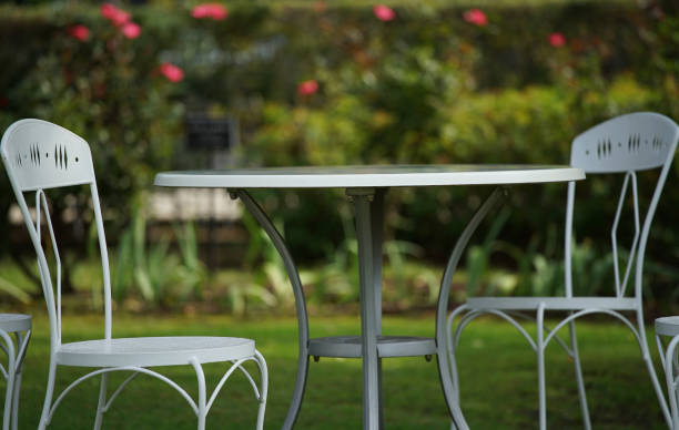 istock A chair and table of the park 897866334