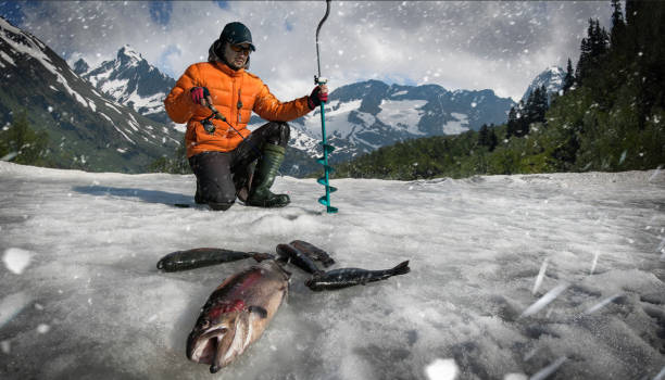 рыбная ловля. фон для подледной рыбалки. - ice fishing стоковые фото и изображения