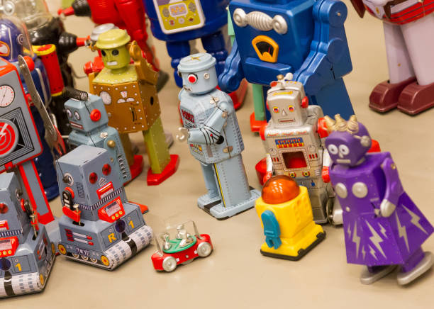 istock Vintage toys - Collection of different robots 897980036