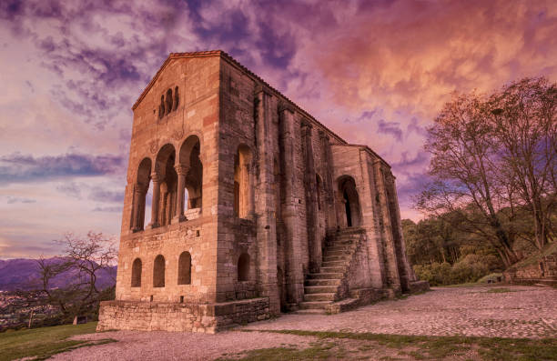 istock Santa Maria,Oviedo 898014988