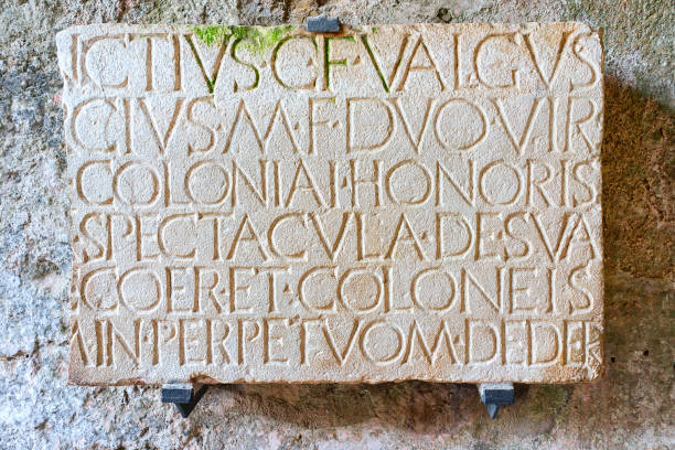 istock Door on wall in ancient city Pompeii 898153110