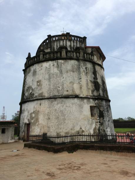 istock Loghthouse at a fort near by goa india 898169050