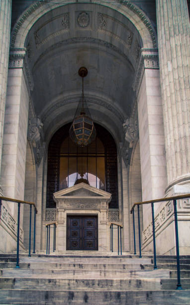 istock Entrance way and pillars 898192224
