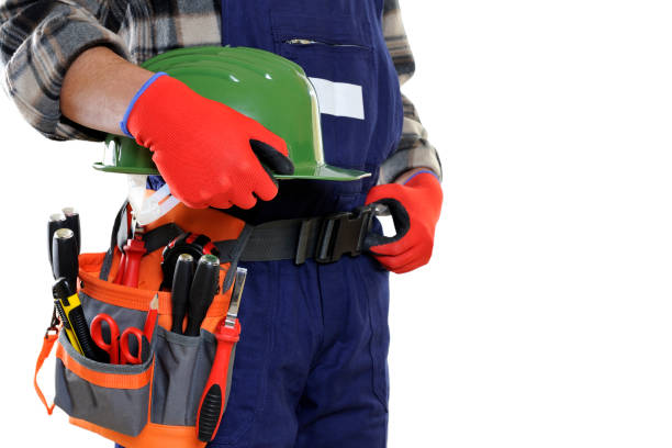 istock Young electrician technician in workwear isolated on white background. 898204980