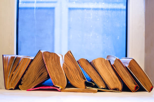 istock a lot of old books 898262494