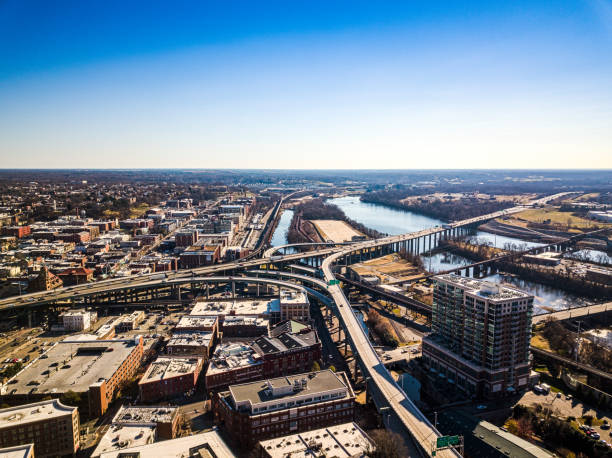 istock Aerial view of Richmond, VA 898268978