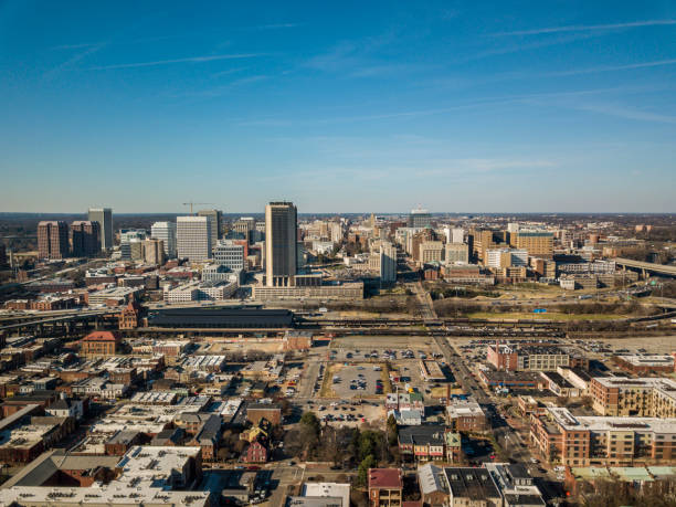 istock Aerial view of Richmond, VA 898268996