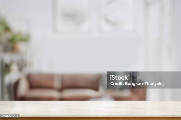 Top Marble Table In Living Room For Product Display Montage - Fotografias de stock e mais imagens de Sala de Estar