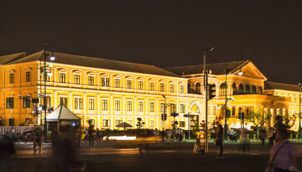 istock Yellow building at night in Bangkok, November 28, 2017 898292530