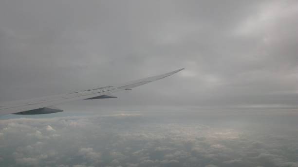 istock Traveling in the sky 898301378