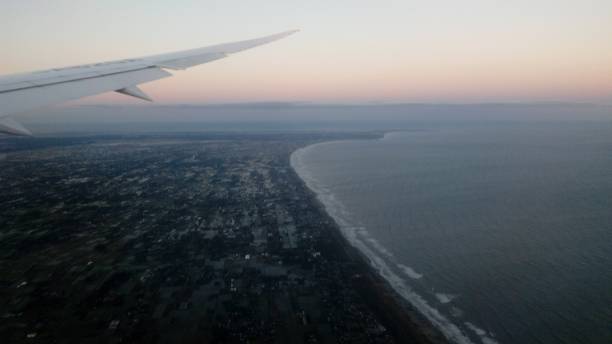 istock Traveling in the sky 898302242