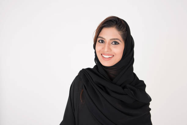 istock beautiful arab girl 898389206