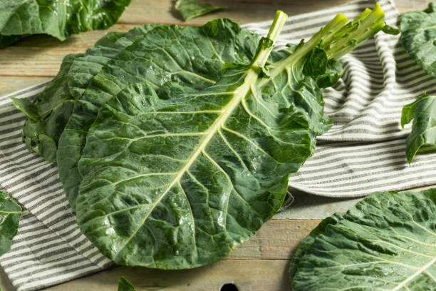 istock Raw Green Organic Collard Greens 898403010