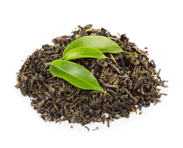 istock Green and black tea leaves 898434862