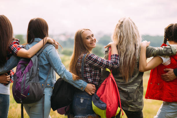istock Friendly hugs admire nature tourism concept 898452952