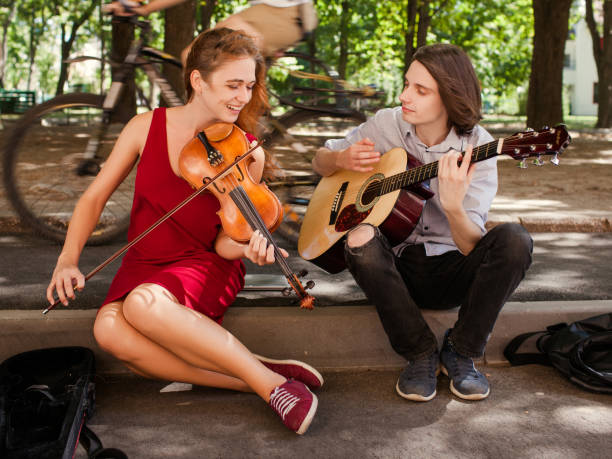 istock street music duo performance romance freedom 898455396